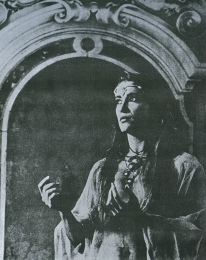 Daniela Silverio: sangue fenicio ed una splendida Didone. Oltre l'interpretazione, quasi un'incarnazione.